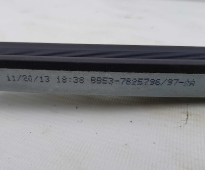 Направляющая стекла двери задней правой задняя Ford Explorer 5 BB5Z 7825796; BB53 7825796