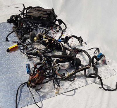 Коса проводки основная с БП (на запчасти) Hummer H3 15828232; 15934204; 15934206; 25795510; 25795512; 25795514; 25832883; 25832884; 25832885