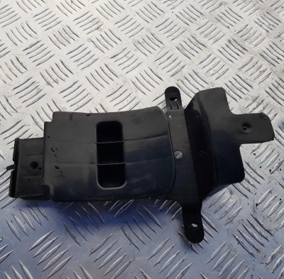 Кронштейн центральной консоли, задний ряд Chevrolet Camaro 2009-2015  92217119