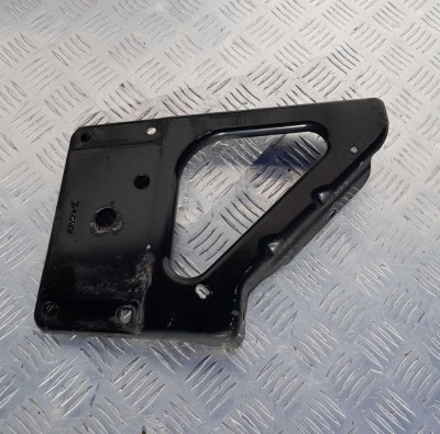 Кронштейн АКБ Chevrolet Tahoe 1999-2006 10399558; 15705101