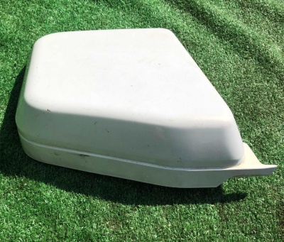 Накладка левая планки лобового стекла Hummer H2 2003-2009 15135993 ; 15162995 ; 15135985 ; 15162999 ; 15163005 ; 15162993 ; 15162997 ; 15163001