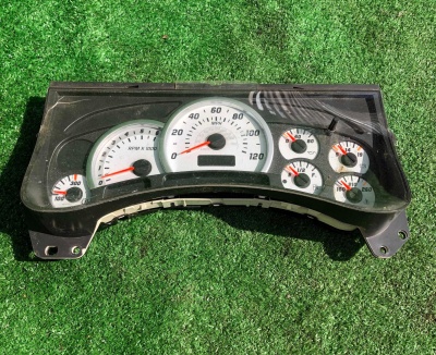 Приборная панель Hummer H2 2003-2004 15192788 ; 15114639