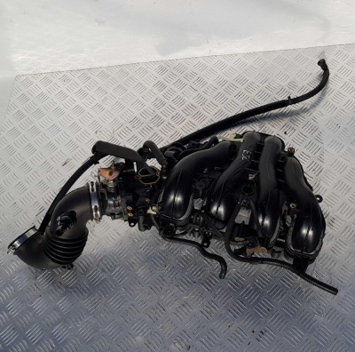 Впускной коллектор (2.3L) Ford Escape 2003-2006 5L8G 9424 AD; 5L8Z 9424 BA; 5L8Z 9B659 CA; 5L8U 9R504 CD