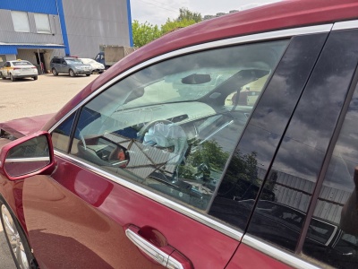 Стекло водительское Cadillac XT6 2020-2023 84936901