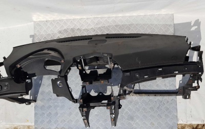 Панель торпедо Cadillac SRX 2009-2016 22891903; 22821093; 22821092