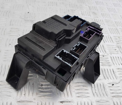 Блок предохранителей Ford Expedition 2007-2017 7L1T 14B476; 7L1Z 15604 A