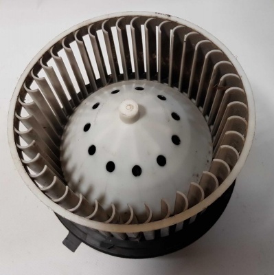 Мотор отопителя Chevrolet Tahoe 1999-2006 89019321; 52400177; 89019155; 89019182; 89019301; 89019320; 52473678; 52473346