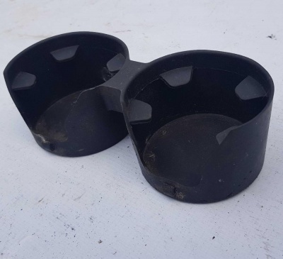 Вставка в подстаканник задний Chevrolet Tahoe/Avalanche 2006-2014 25793661