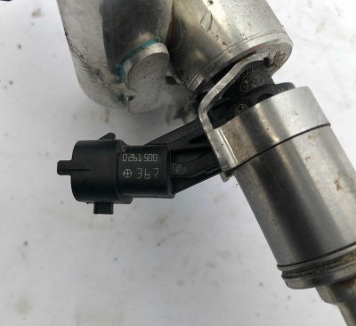 Форсунка топливная Ford Mustang 2015-2020 EJ7Z 9F593 C ; EJ7E 9F593 DB/DC/DA