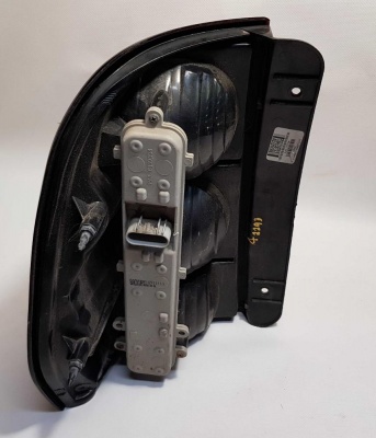 Фонарь задний правый Chevrolet TrailBlazer 15131579