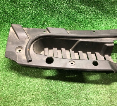 Панель/Кожух замка капота Chevrolet Tahoe / Escalade 2021-н.в. 84775412 ; 84248794