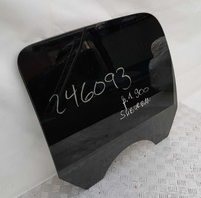 Стекло двери задней левой Chevrolet Suburban 2006-2014 15175369; 15175371