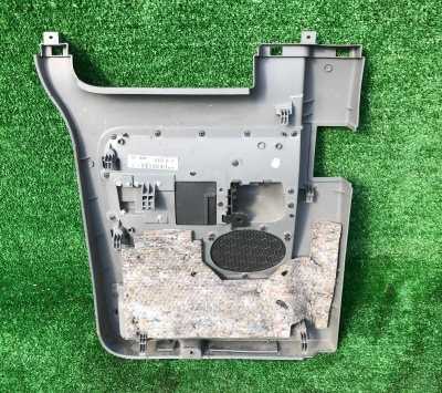 Обшивка задней правой двери Ford F-150 2004-2005 4L3Z 1827406 BA ; 4L3Z 1827406 BR/BP/BN/BM/BL/BK/BJ/BH