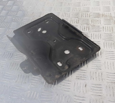 Кронштейн/Площадка АКБ Chevrolet Tahoe 2006-2014 15947428; 15872637; 25826079