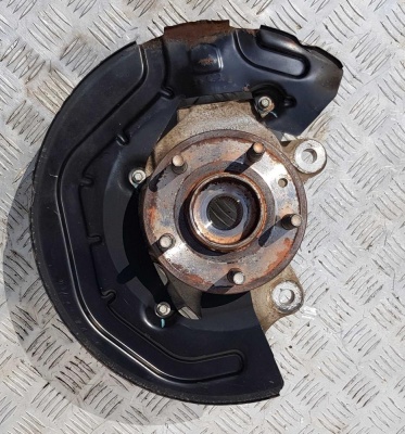 Кулак поворотный передний левый Ford Explorer 5 2011-2015 BB53 3K171 A; BB5Z 3K186 A