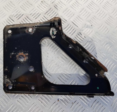 Кронштейн АКБ Chevrolet Tahoe 1999-2006 10399558; 15705101