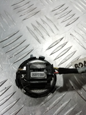 Динамик высокочастотный (пищалка) Jeep Grand Cherokee 2010-2017 5091018AA