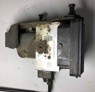 Блок ABS Jeep Grand Cherokee WK2 68207920AE