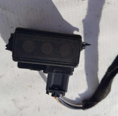 Индикатор/Датчик помощи при парковке Cadillac Escalade 2006-2014 21997869