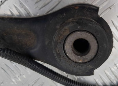 Рычаг подвески задний поперечный Chevrolet Camaro 2009-2015 22875567; 92225625