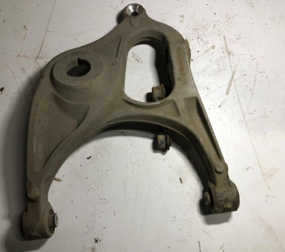 Рычаг подвески задний нижний левый Jeep Grand Cherokee WK2 52124815AD