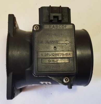 Датчик массового расхода воздуха Ford Explorer 3 1L2F 12B579