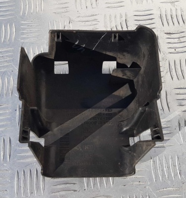 Крышка блока предохранителей Chevrolet Tahoe 2006-2014 15200870; 25953821; 15925043; 15174608