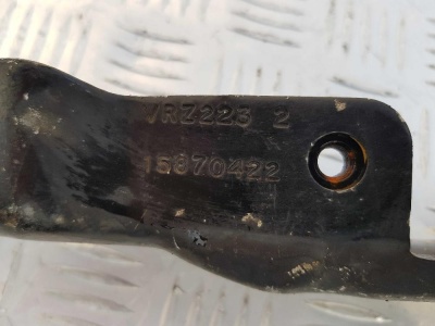 Кронштейн крыла/петли капота левый Chevrolet Tahoe 2006-2014 15870422;  15832254; 15185454