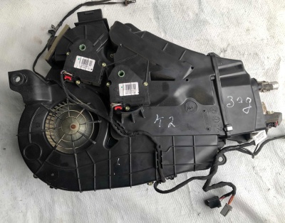 Печка багажника в сборе Cadillac Escalade / Tahoe 2015-2020