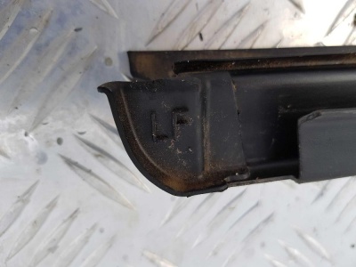 Бархотка/Уплотнитель стекла двери передней левой внутренний Ford Explorer 5 BB53 7821435; BB5Z 7821457