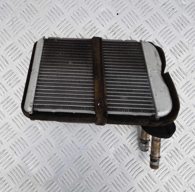 Радиатор отопителя Chevrolet Tahoe 1999-2006 89018297; 52473322; 52473326