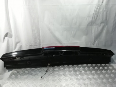 Спойлер (дефлектор) крышки багажника Chevrolet Tahoe 2006-2014 25794624; 15178712; 25794612