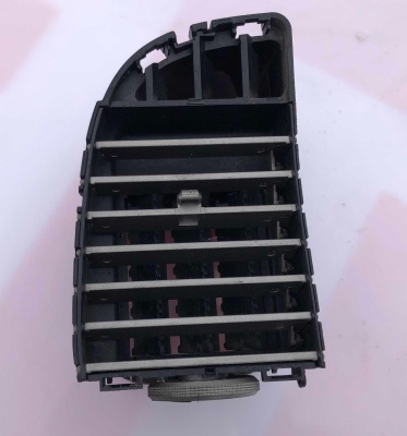 Дефлектор обдува салона Lincoln Navigator 2007-2010 7L7Z 19893 AC ; 7L7H 19C696 AE/AC