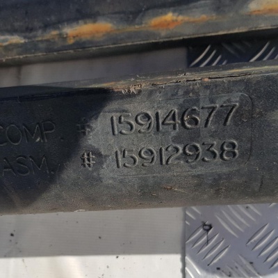 Пороги (комплект) Chevrolet Suburban 2006-2014 15914676; 15914677; 15105387; 15105388