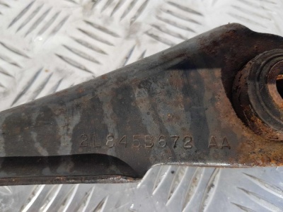 Рычаг подвески задний верхний правый Ford Escape 2000-2007 2L84 5B672 AA; YL8Z 5500 AA