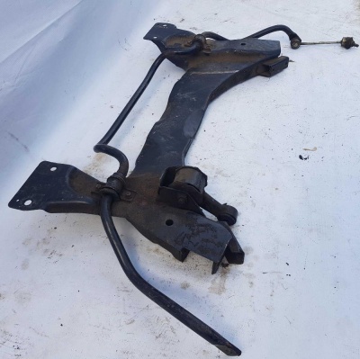 Балка подмоторная Land Rover Freelander 1996-2006 KGB000030; KGB000031; KGB100830