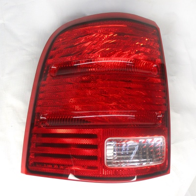 Фонарь задний левый Ford Explorer 2002-2005 TYC 115508011A; 1L2Z13405AA; FO2800159