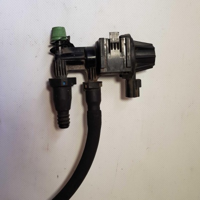 Клапан вентиляции топливного бака Ford Explorer 3 4U5A 9G641; 4U5Z9J451BA