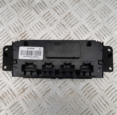 Блок управления климат-контролем Cadillac Escalade 2006-2014 25809870;  25936309; 15911823; 15926356