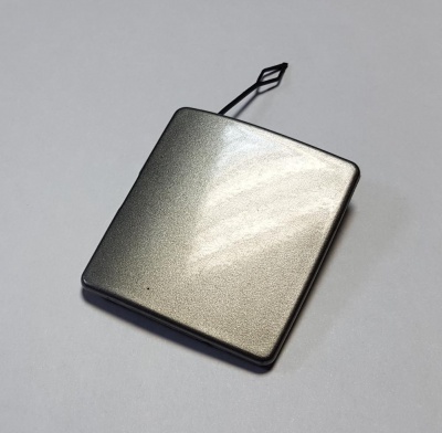 Заглушка буксировочного крюка задняя Chevrolet Tahoe 2006-2014 10364706; 15811584