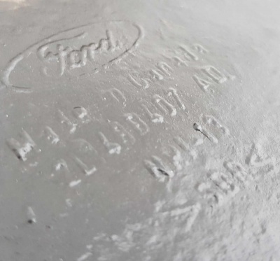 Защитный экран/Фартук переднего бампера нижний Ford Expedition 2003-2006 2L1Z 8327 AA; 2L14 8B407