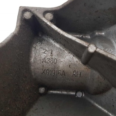 Кронштейн ДВС правый Chevrolet Camaro 2012-2015 92249330; 92200268