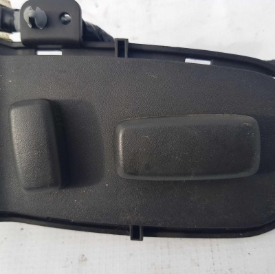 Блок регулировки положения сиденья пассажирского Cadillac SRX 2009-2016 25974715