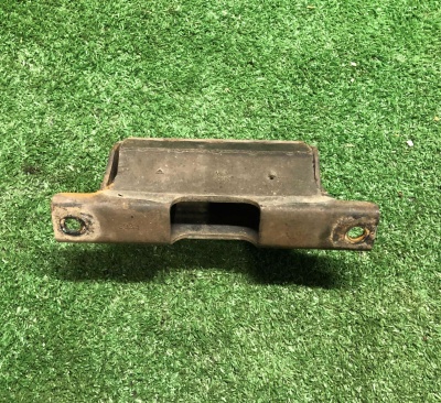 Опора АКПП Chevrolet Tahoe / Escalade 2015-2020 23277115 ; 20917337