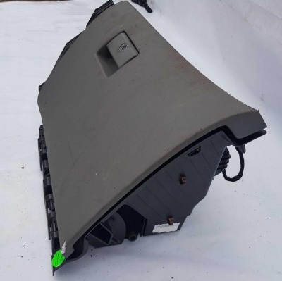 Бардачок Cadillac SRX 2009-2016 22800352; 20940473; 20902936; 20910371