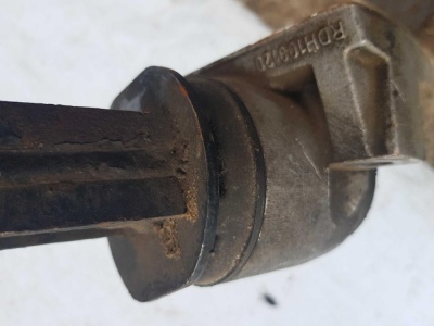 Рычаг подвески передний нижний правый Land Rover Freelander 1996-2006 RBJ102440; RBJ102920; RBJ500680