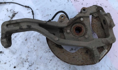 Поворотный кулак передний правый Lincoln Navigator / Expedition 2007-2009 9L3Z 3K185 B ; 9L34 3K185 BB/BA ; 7L14 3K185 BE/BD