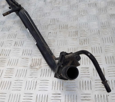 Заливная горловина Ford Explorer 5 DG13 9034 FA; DG1Z 9034 D; BB5Z 9034 F