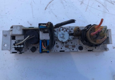 Блок управления климат-контролем Chevrolet Express 2001-2007 15858577 ; 25753630 ; 09375825