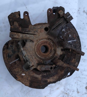 Поворотный кулак задний левый Lincoln Navigator / Expedition 2007-2008 8L1Z 5A969 A ; 8L14 5A969 AB/AA ; 7L14 5A969 AC/AD/AE